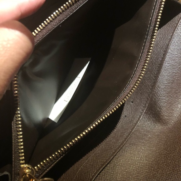 Authentic Louis Vuitton Damier Wallet - Picture 7 of 7